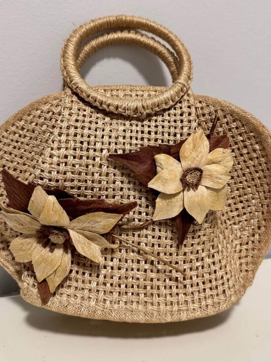 Handbags - Vintage Hand Woven Flower Handbag Purse